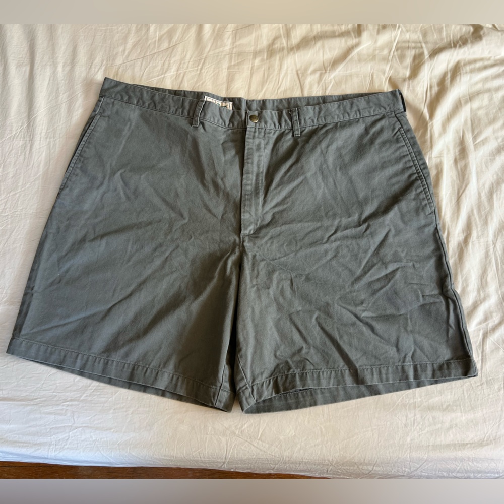 LL Bean shorts 44W